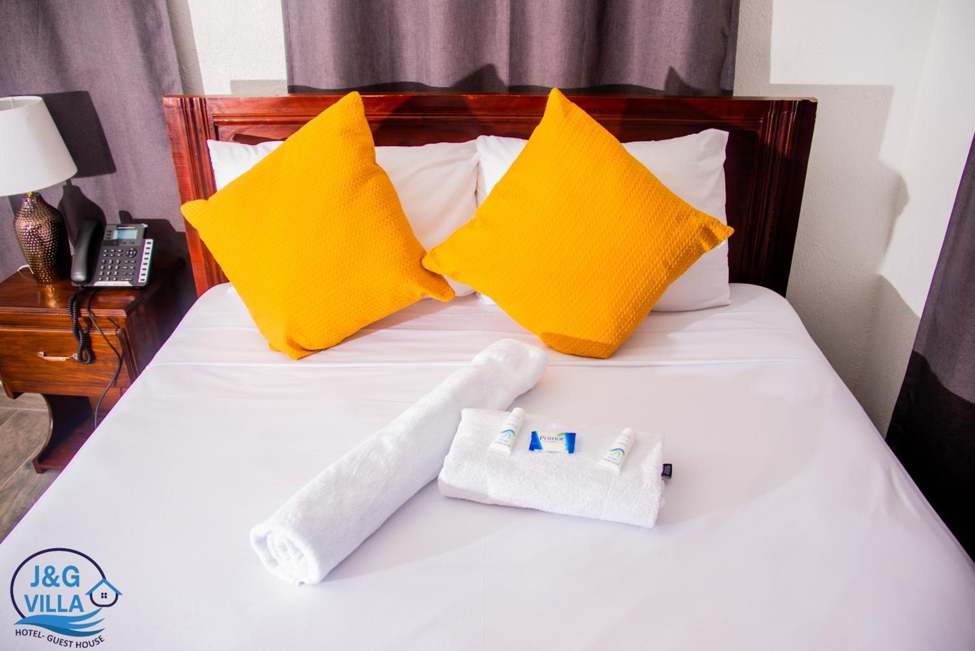 J&G Villa Hotel Cap-Haitien Ngoại thất bức ảnh