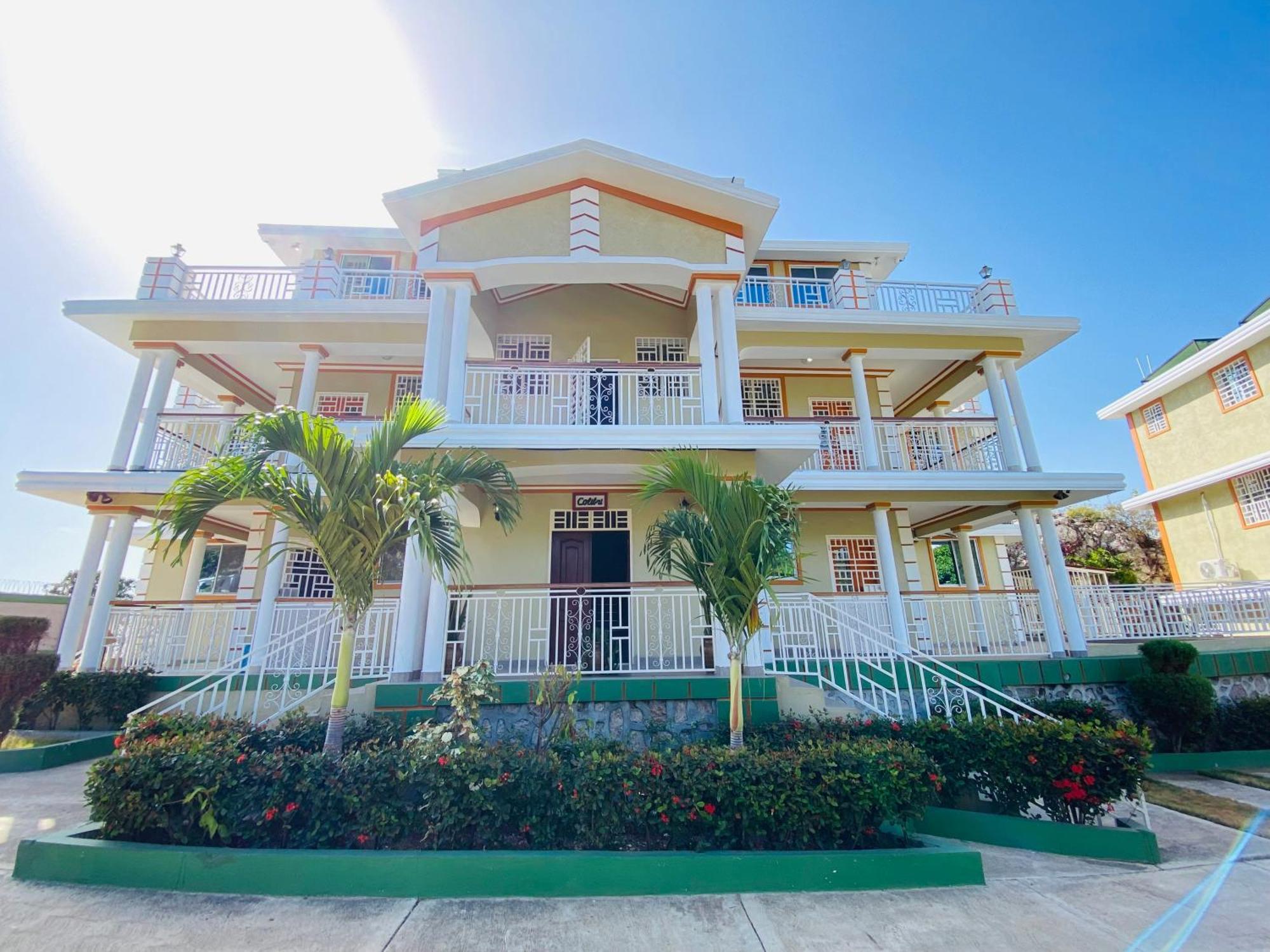 J&G Villa Hotel Cap-Haitien Ngoại thất bức ảnh