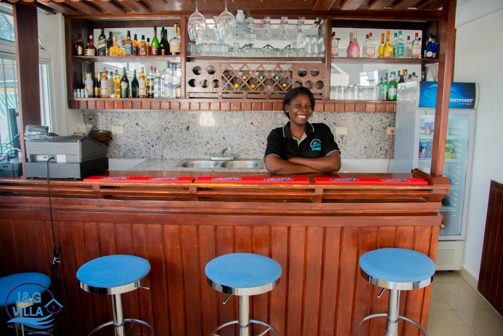 J&G Villa Hotel Cap-Haitien Ngoại thất bức ảnh